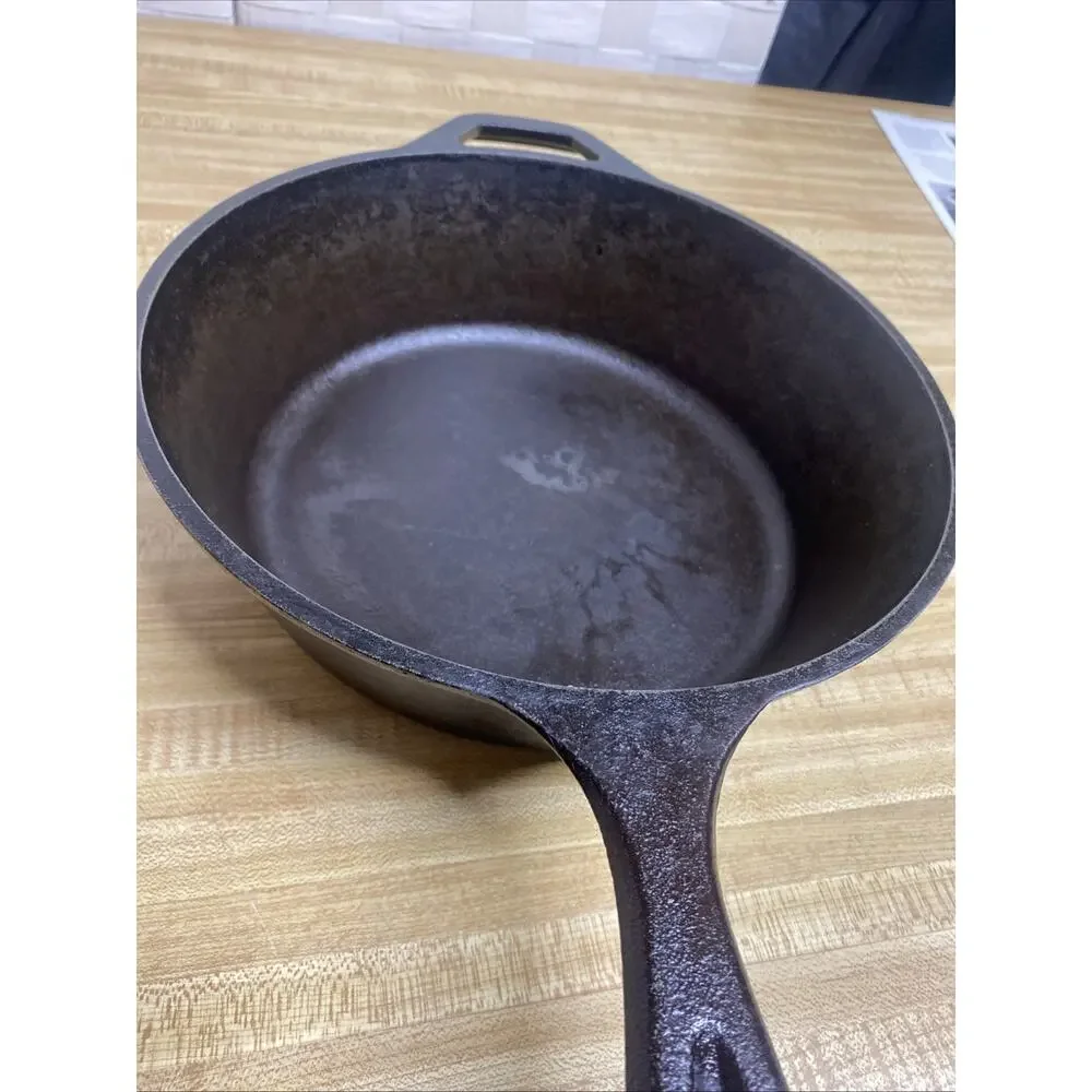 Lodge 8 CF Cast Iron Skillet Chicken Fryer 10 1/4